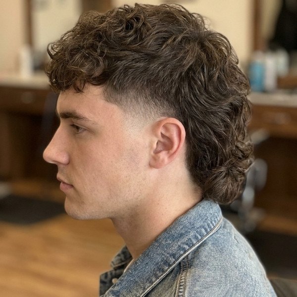 Burst Fade Wavy Mullet