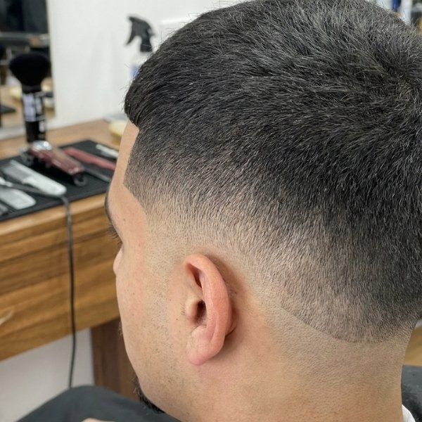 Low Straight Burst Fade